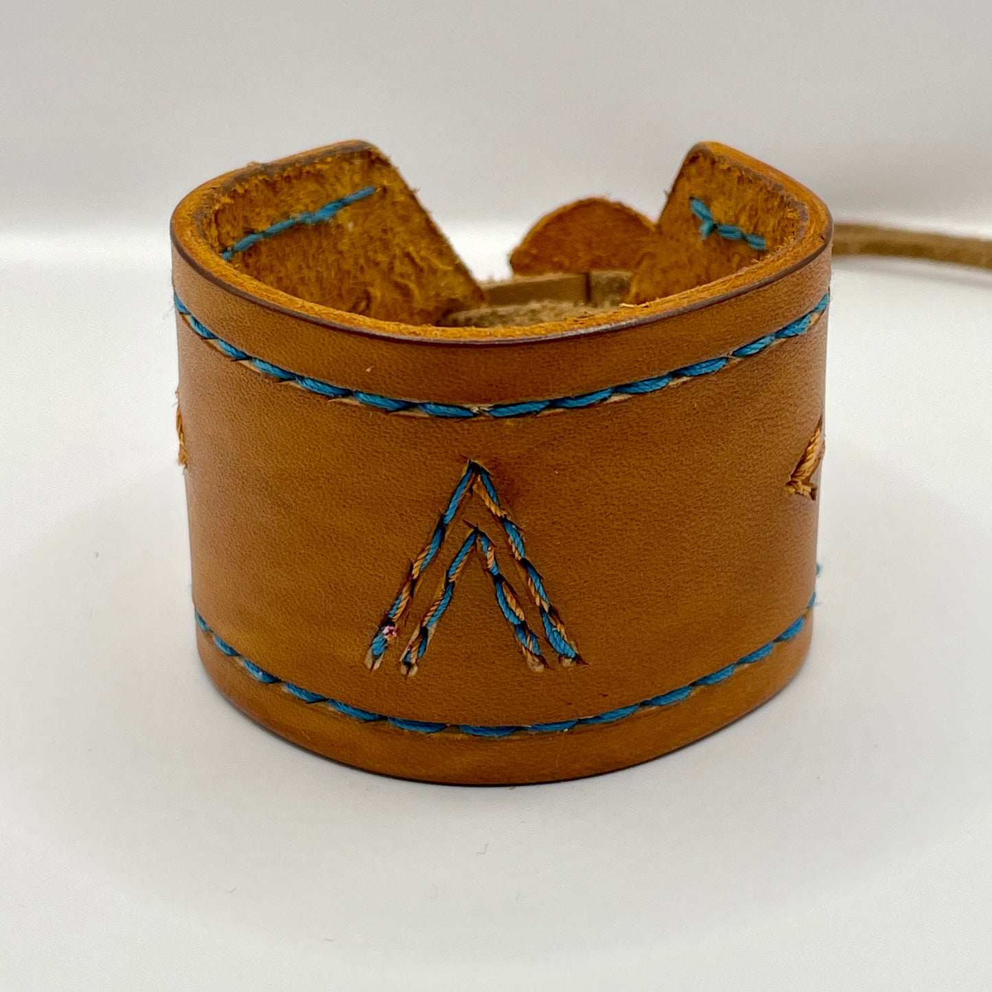 MANCHETTE TIPI