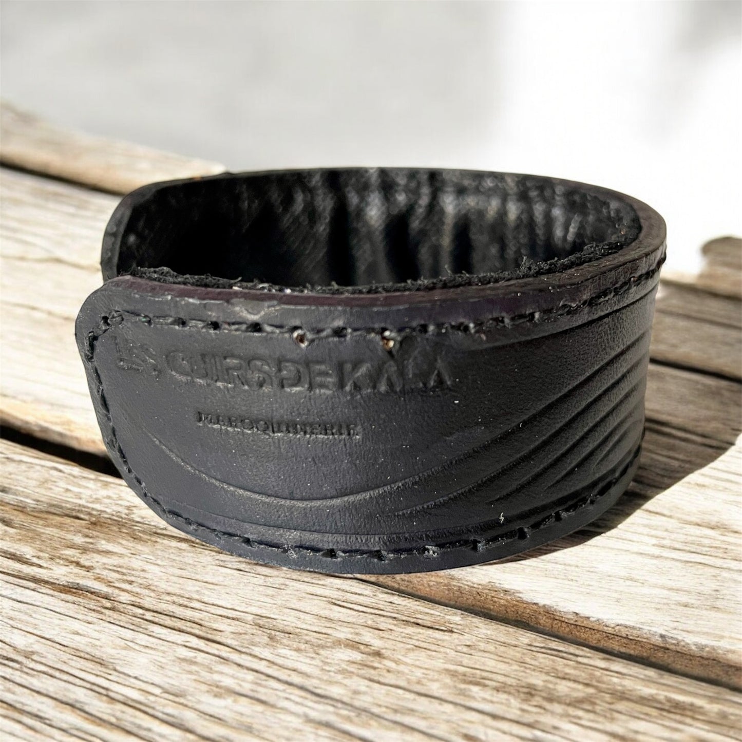 BRACELET/MANCHETTE EN CUIR NATUREL (VAGUE)
